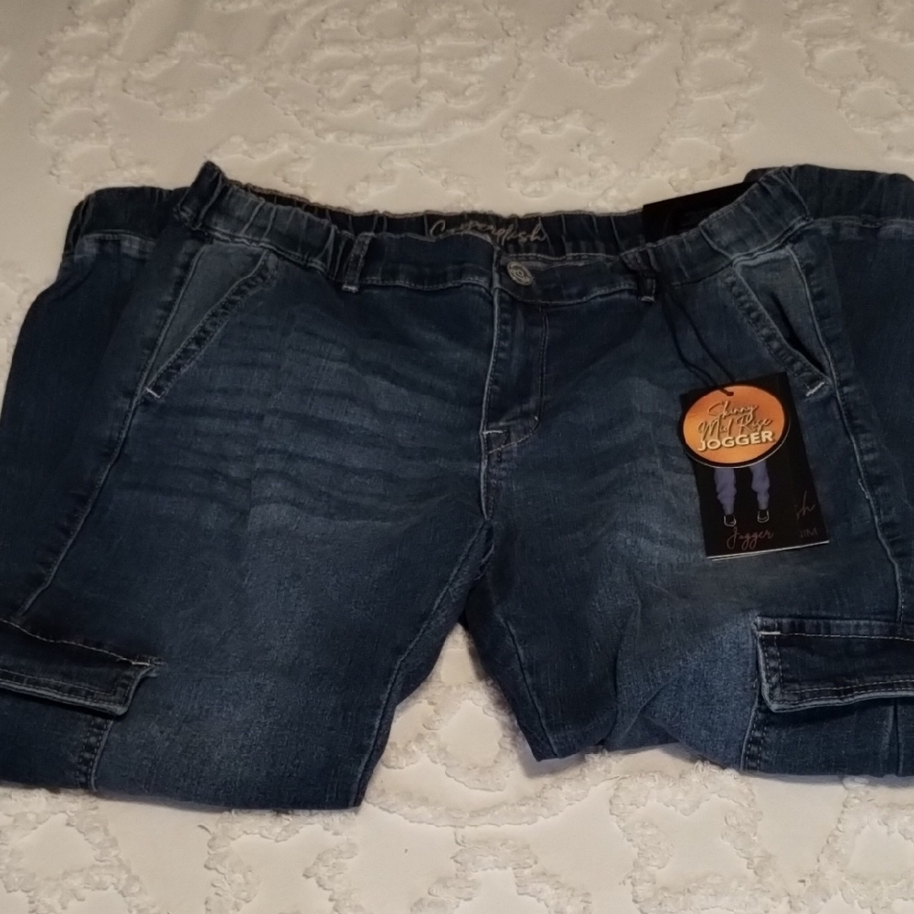 Blue Skinny Jeans with Distressed Details